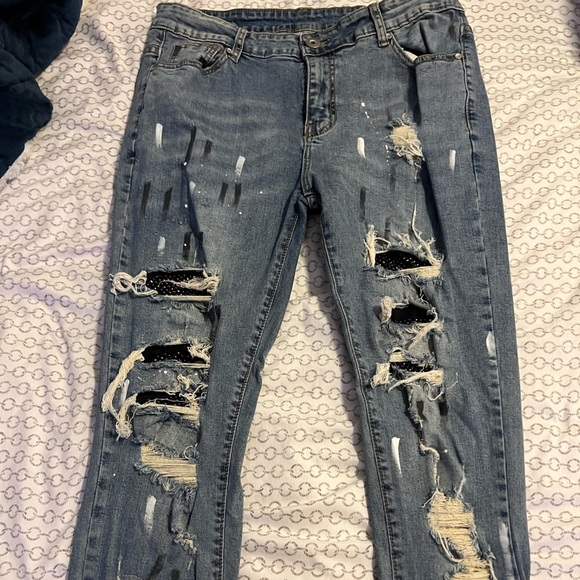 Size 32 but it runs pretty small. Only asking for 40 slightly used. - Picture 3 of 8